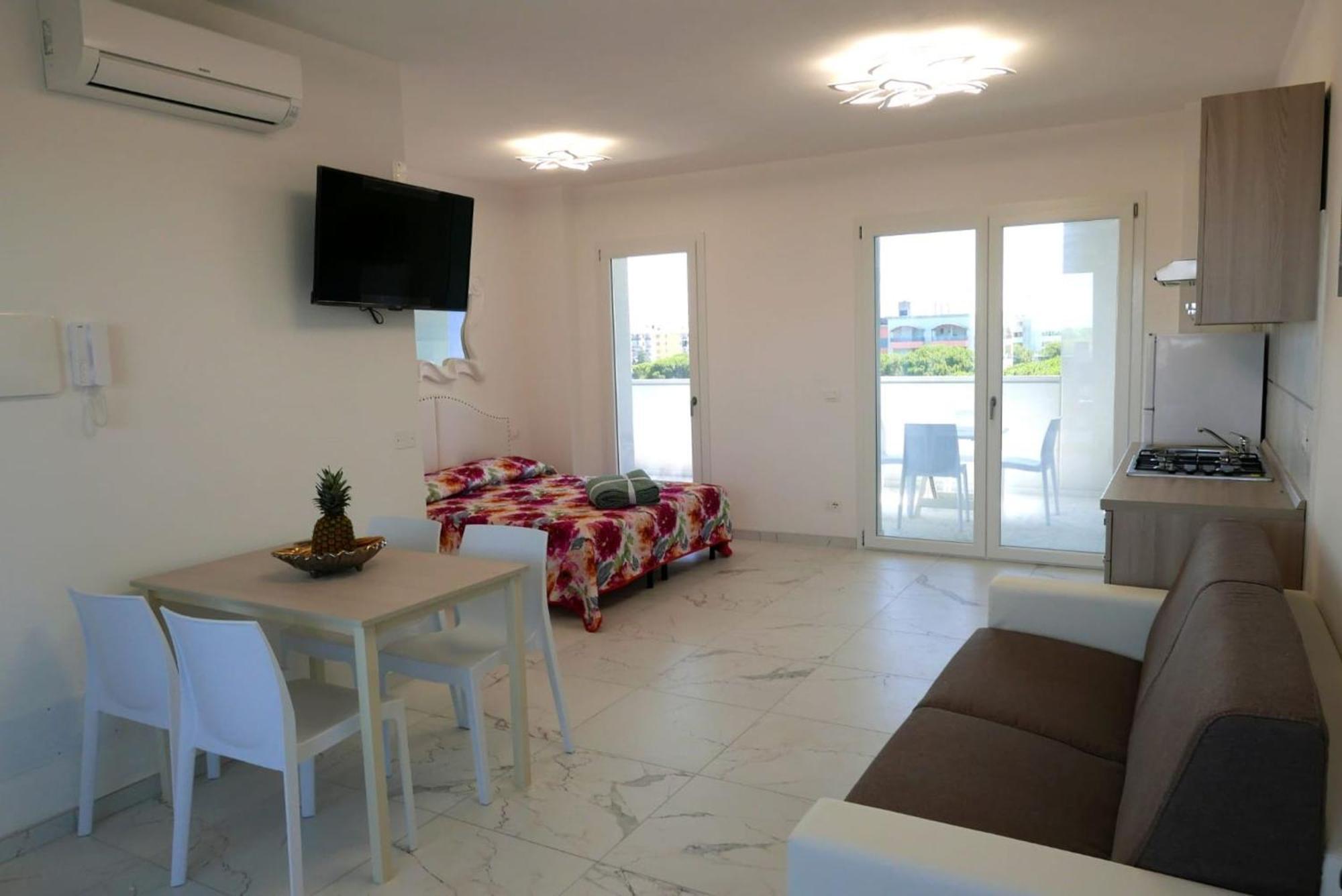 Flat A Stones Throw From The Centre Of Bibione Apartment Exterior photo