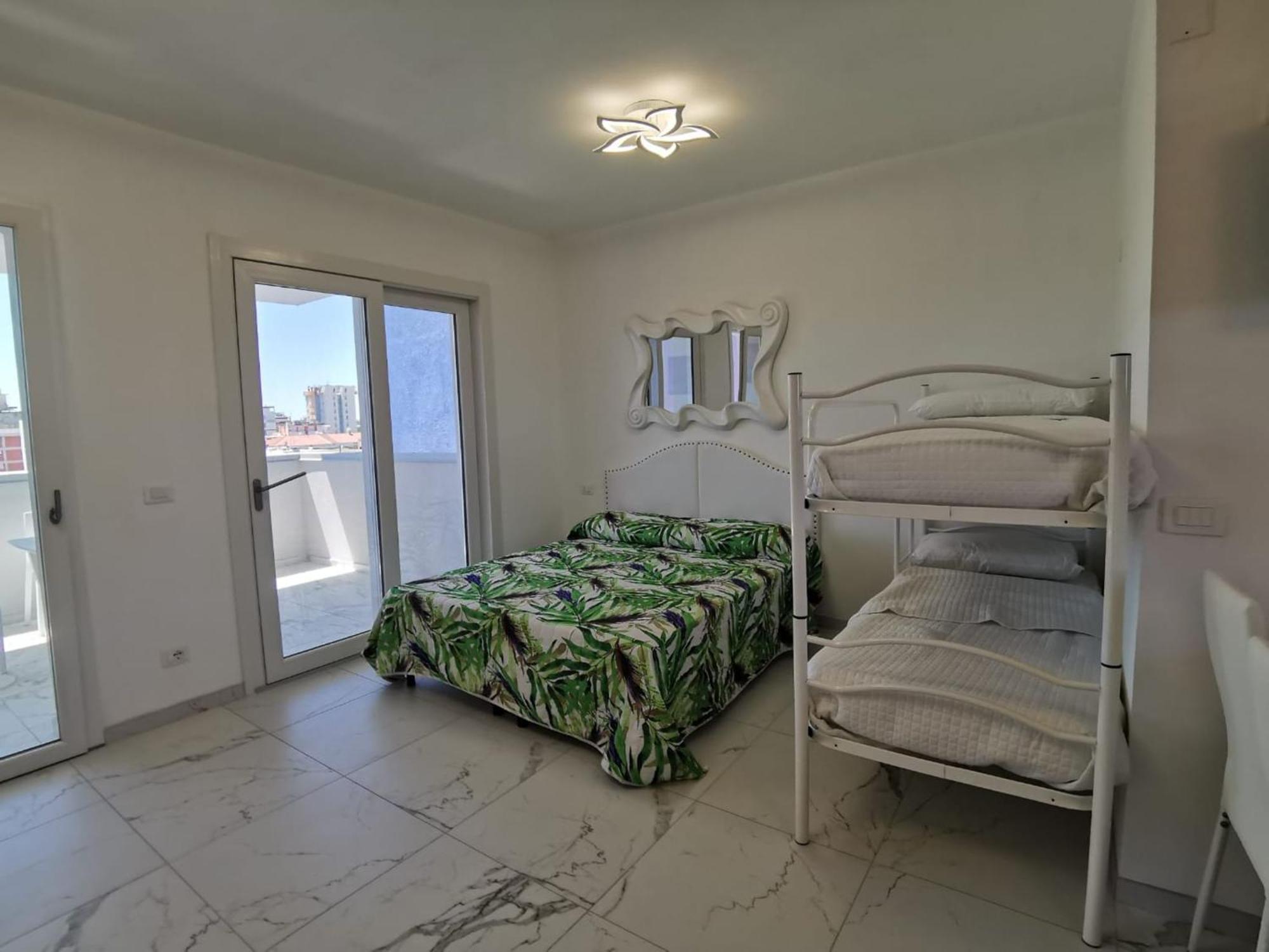 Flat A Stones Throw From The Centre Of Bibione Apartment Exterior photo